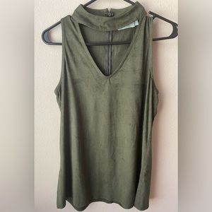 VERONICA M Faux Suede Sleeveless Choker keyhole Top Small